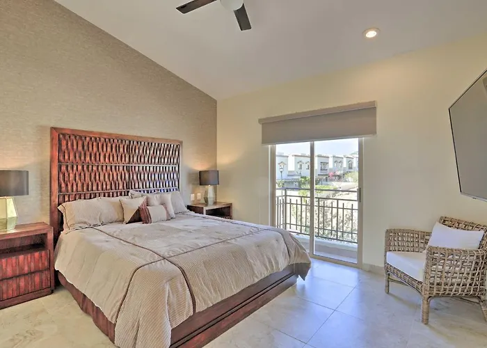 Luxe Cabo Casa W/ Own Rooftop Patio + Pool Access!