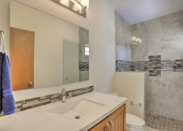 Luxe Cabo Casa W/ Own Rooftop Patio + Pool Access! Cabo San Lucas