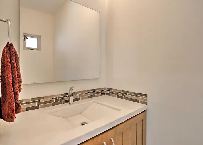 Holiday home Luxe Cabo Casa W/ Own Rooftop Patio + Pool Access!
