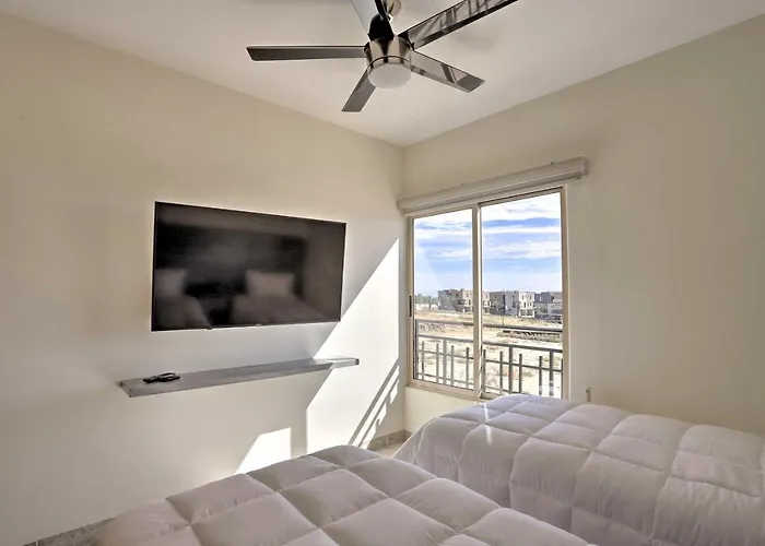 Luxe Cabo Casa W/ Own Rooftop Patio + Pool Access! Holiday home Cabo San Lucas